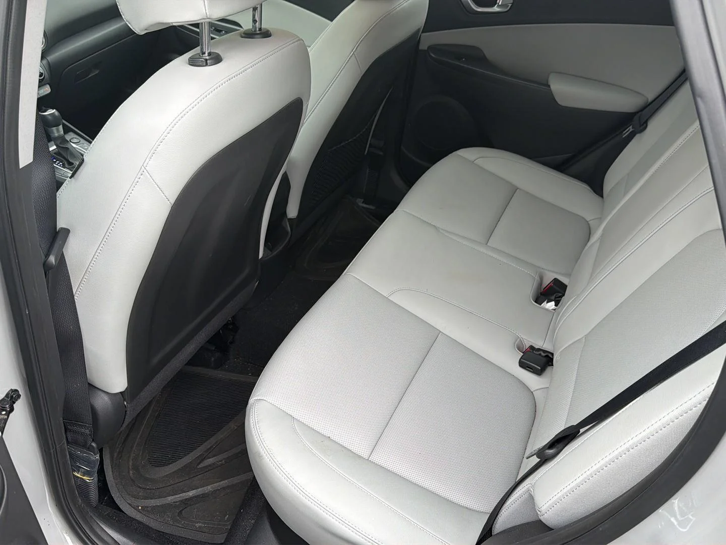 Used 2023 Cyber Silver Hyundai Limited image 19
