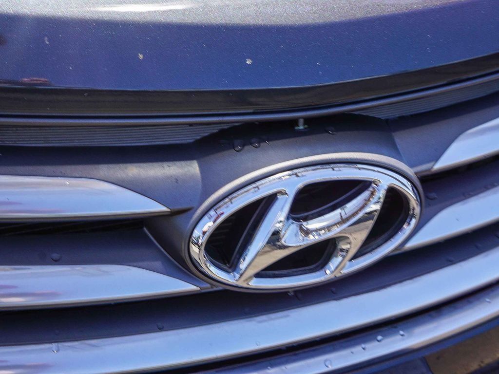 Used 2017 Gray Hyundai 2.4 Base image 12