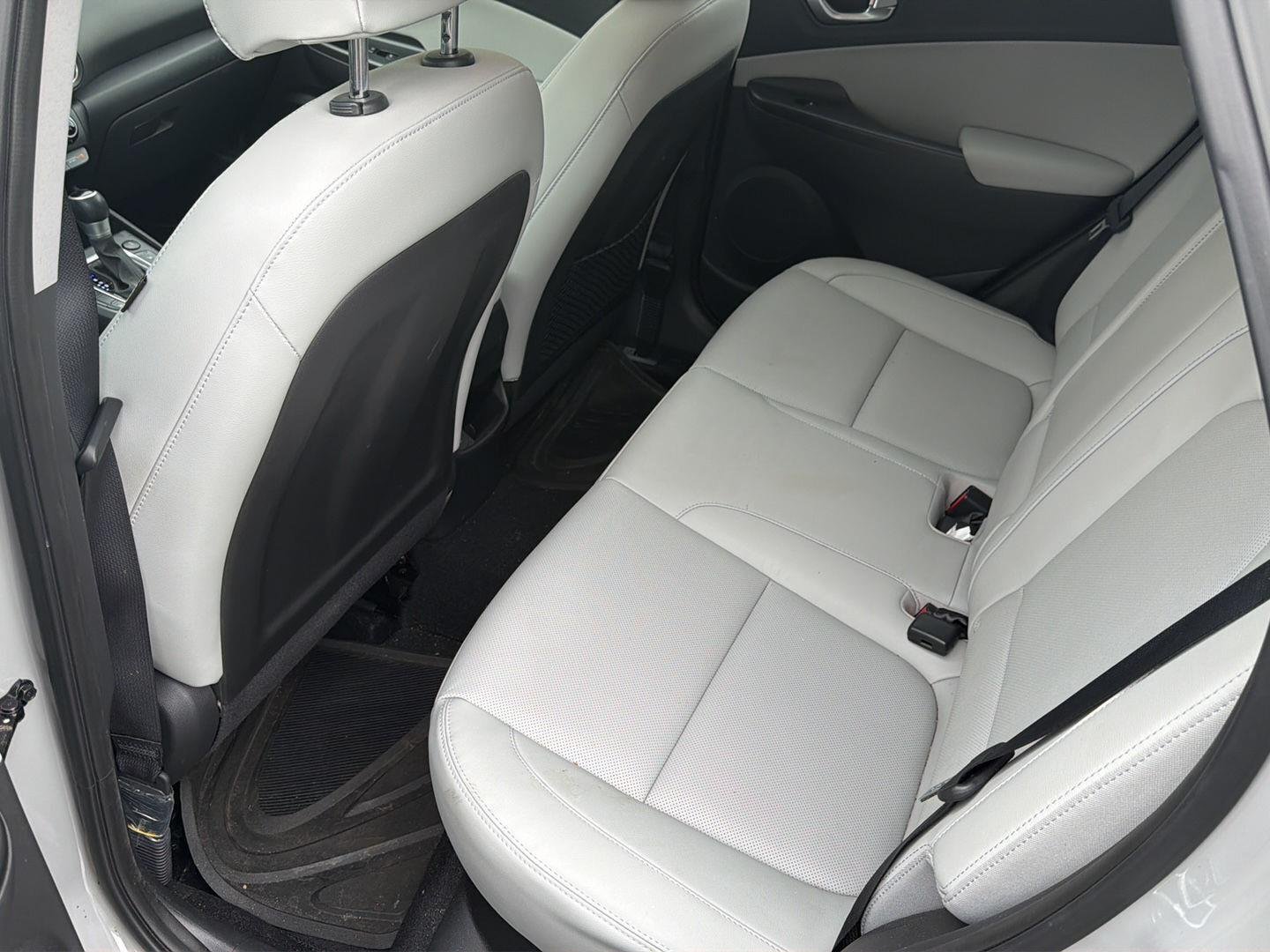 Used 2023 Cyber Silver Hyundai Limited image 19