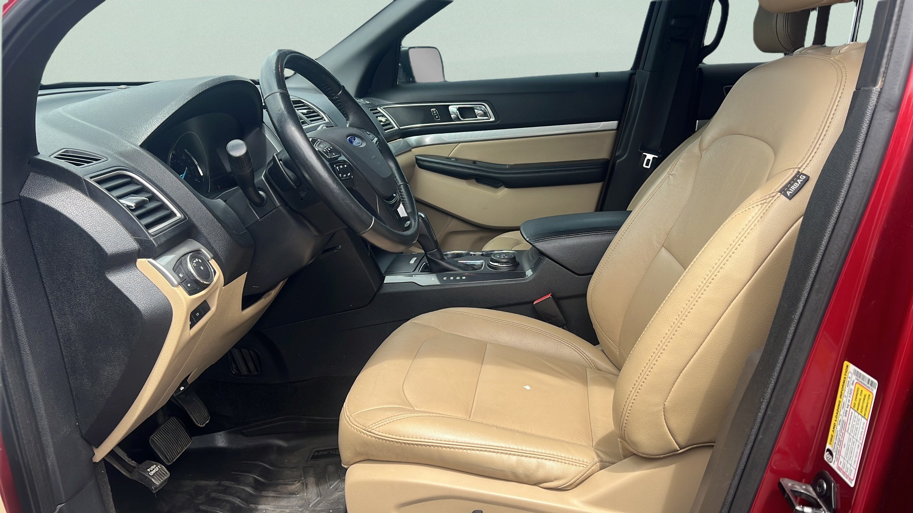2017 Ford Explorer XLT - Photo 10