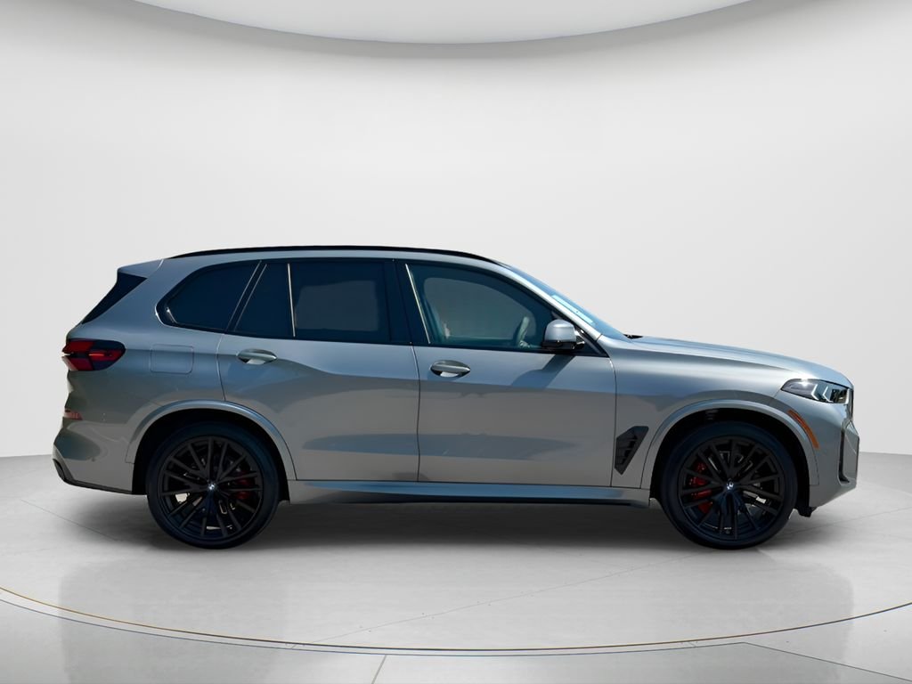 New 2026 Skyscraper Grey Metallic BMW xDrive40i image 4