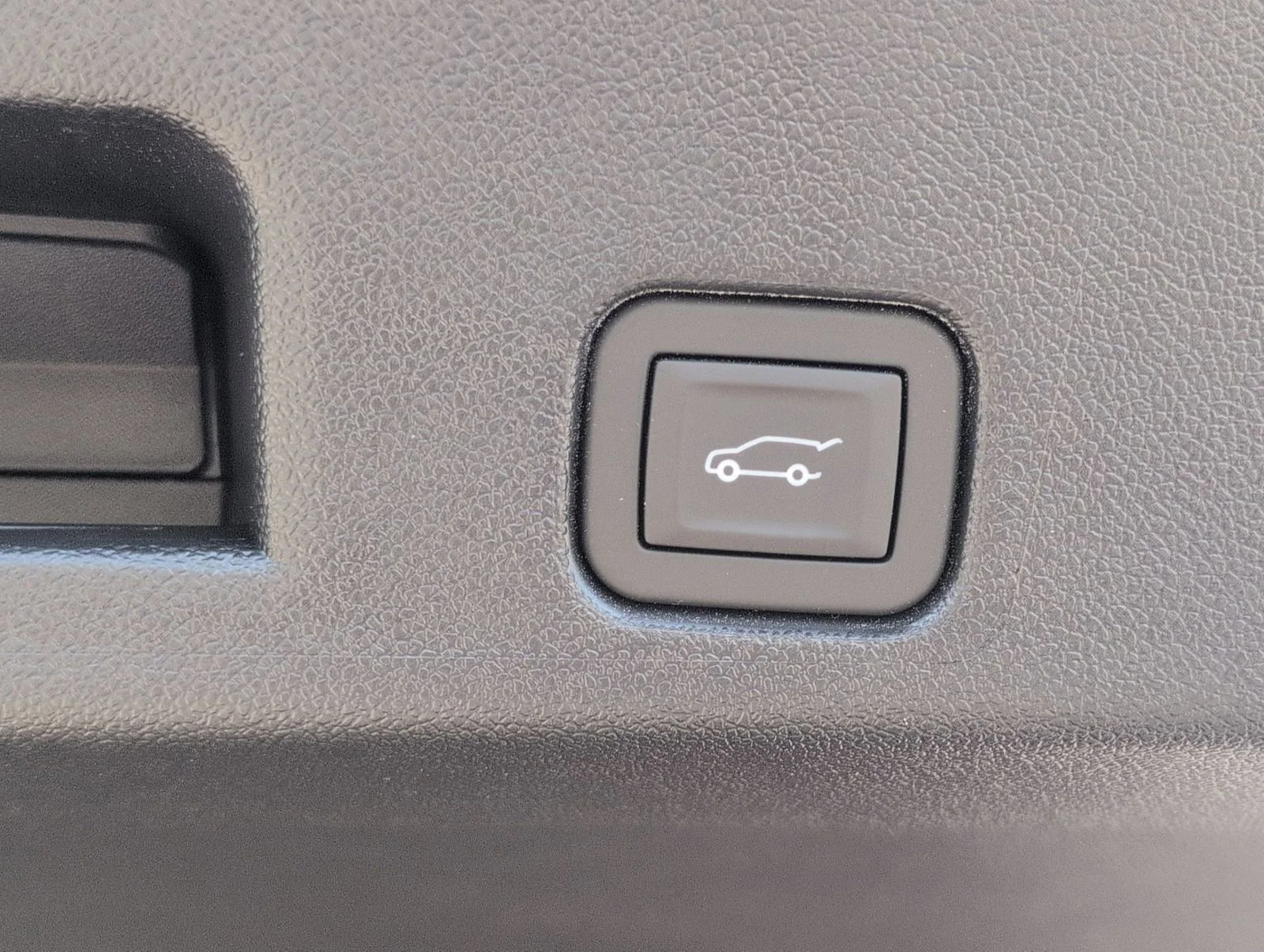 2026 Chevrolet Traverse LT - Photo 6