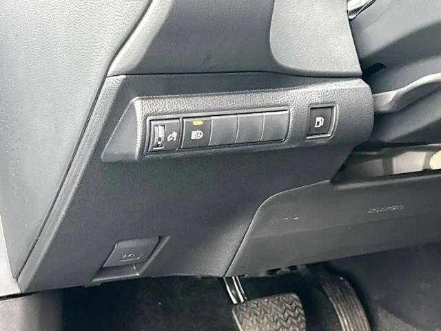 Certified Used 2026  Toyota LE image 20