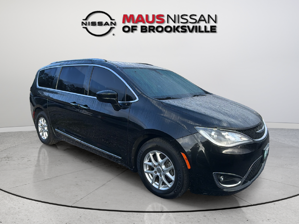 Used 2024 Silver Chrysler Touring L image 1