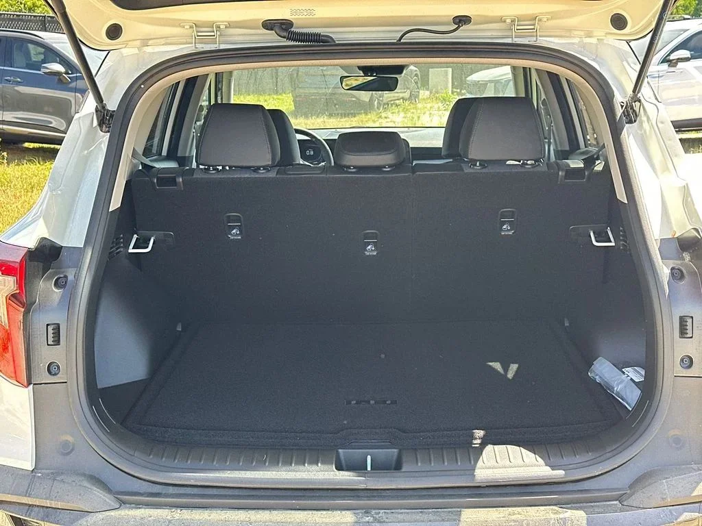 New 2026 White Kia LX image 18