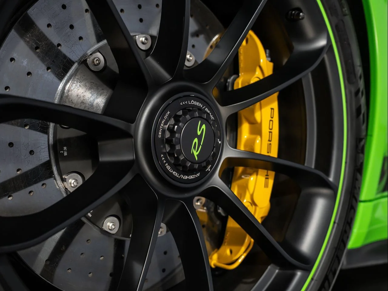 Used 2019 Green Porsche GT3 RS image 16
