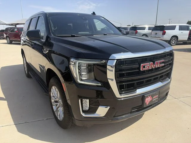 Used 2022 Black GMC SLE image 7