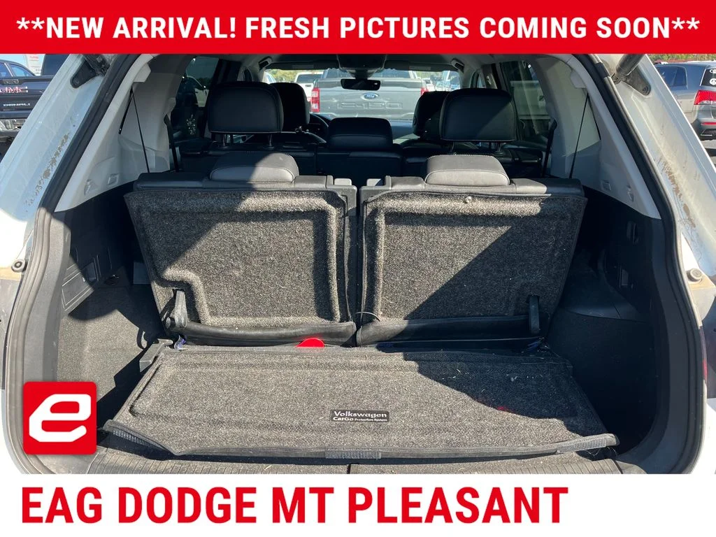 Used 2024  Volkswagen 2.0T SE image 12