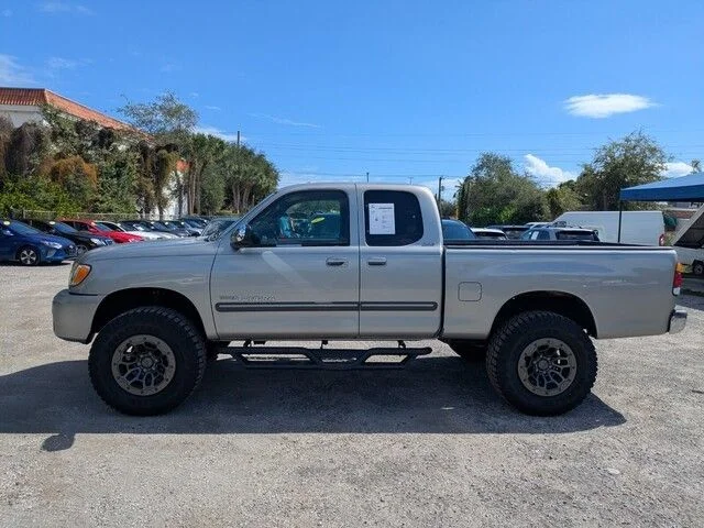 Used 2003 Silver Toyota SR5 image 8