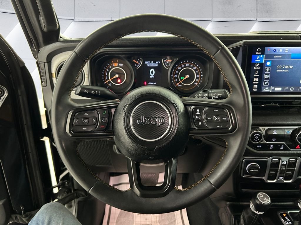 Used 2024 Black Jeep Sport S image 9