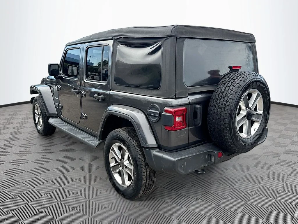 Used 2022 Gray Jeep Unlimited Sahara image 8