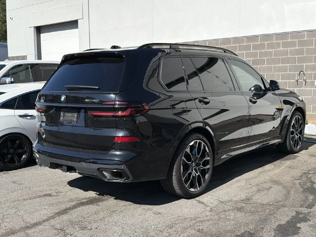 Used 2025 Black BMW xDrive40i image 5