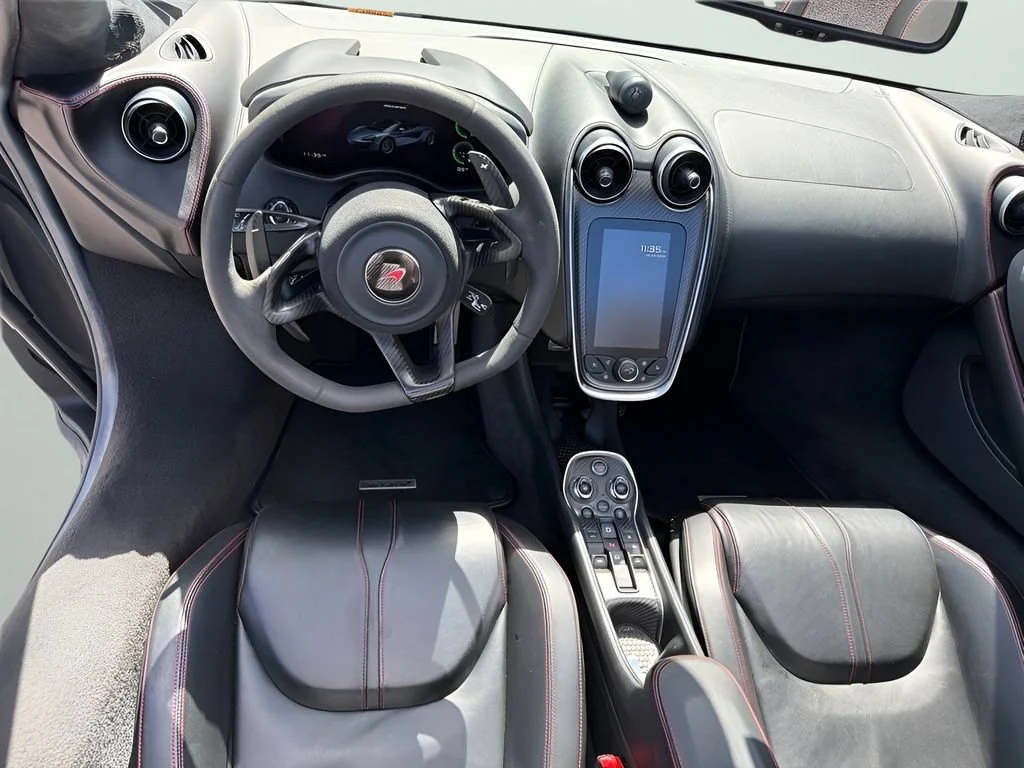 Used 2018 Black McLaren Spider image 12