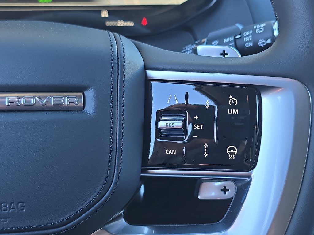 New 2026 Fuji White Land Rover SE image 20