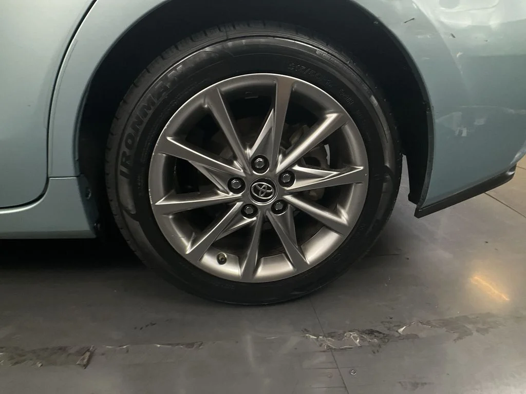 Used 2016 Sea Glass Pearl Toyota Five image 25