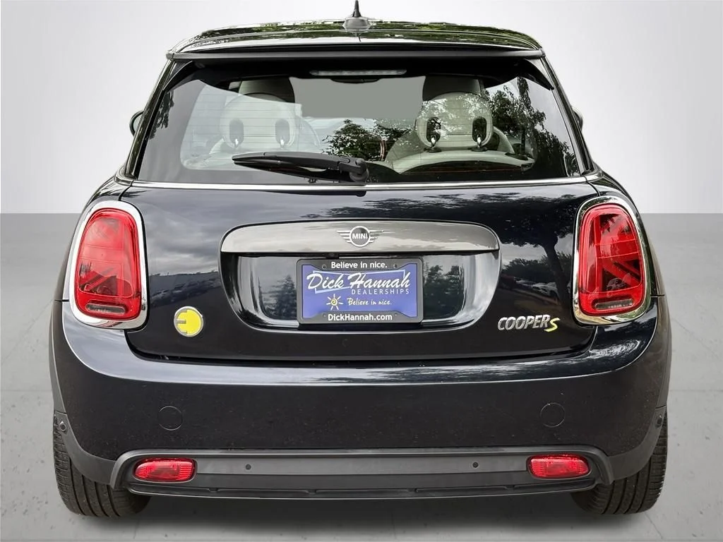 Used 2020 Black MINI Iconic image 4