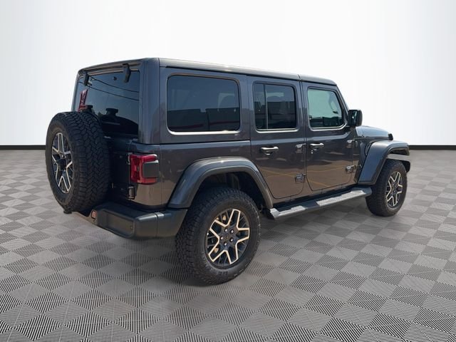 New 2026 Gray Jeep Sahara image 7