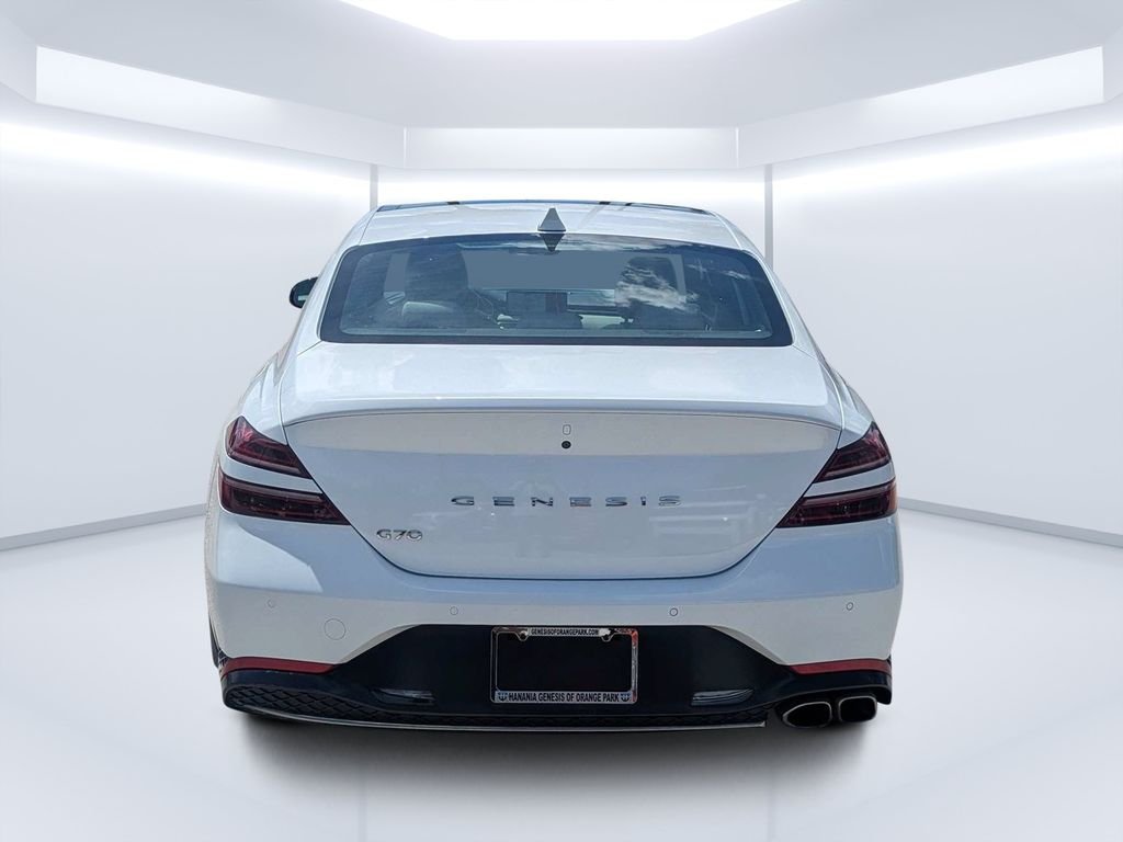 Used 2023 White Genesis 2.0T image 4