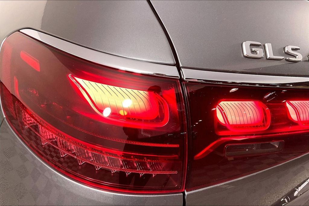Used 2026 Black Mercedes-Benz GLS 450 image 26
