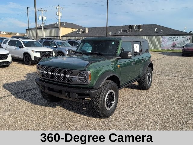 Used 2022 Green Metallic Ford Badlands image 14