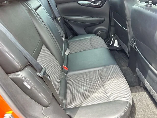 Used 2022 Orange Nissan SV image 21