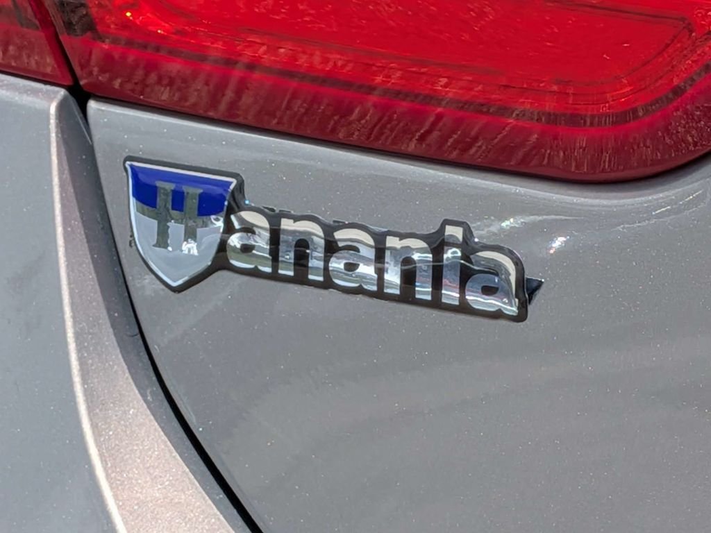 Used 2017 Gray Chevrolet Premier image 14