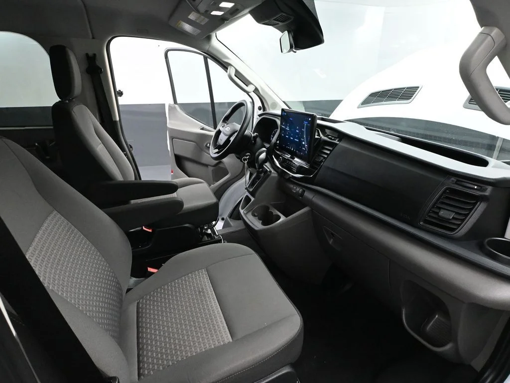 Used 2023 White Ford XLT image 42