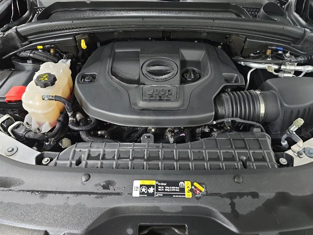 Used 2023 Black Jeep Summit image 13
