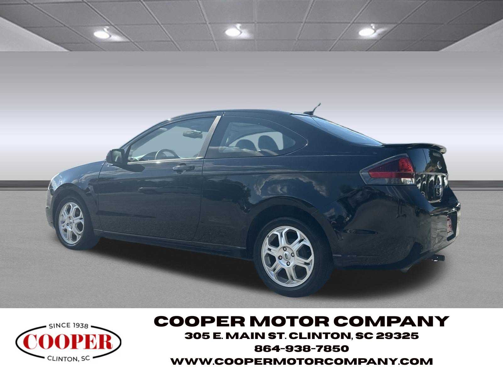 Used 2010 BLACK Ford SE image 3
