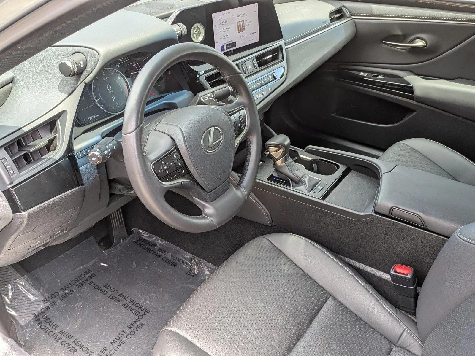 Used 2024 Iridium Lexus ES 350 image 10