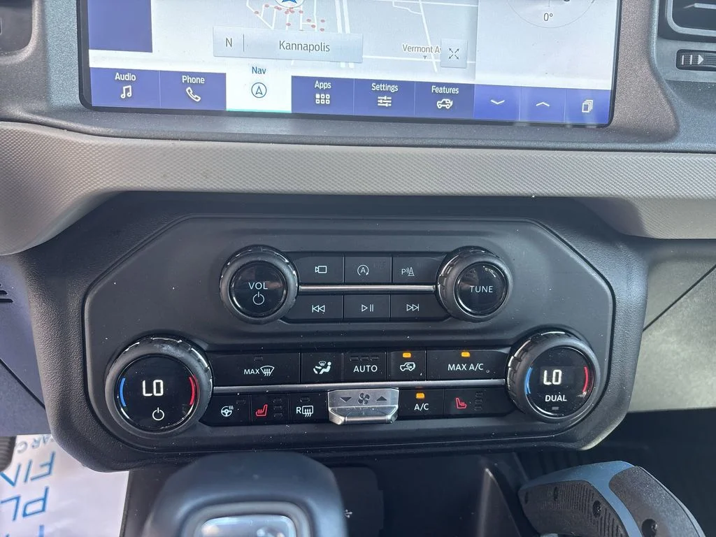 Used 2024 Black Ford Wildtrak image 16