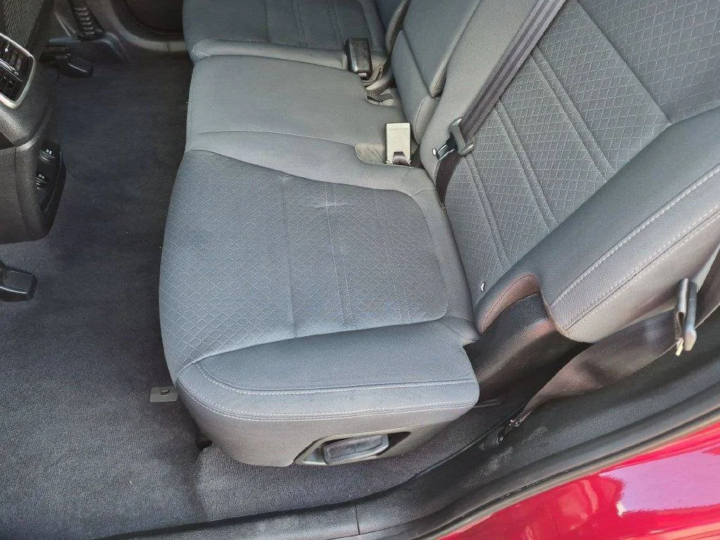 Used 2017 Red Kia LX image 19