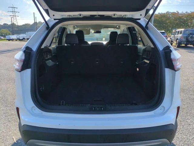 Used 2024 White Ford SEL image 29