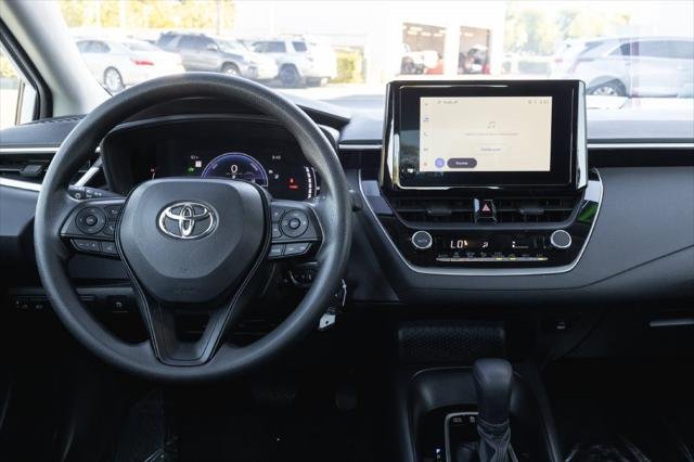 Certified Used 2026 WIND CHILL PEARL Toyota  image 26