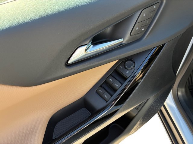 2027 Chevrolet Equinox ACTIV - Photo 12