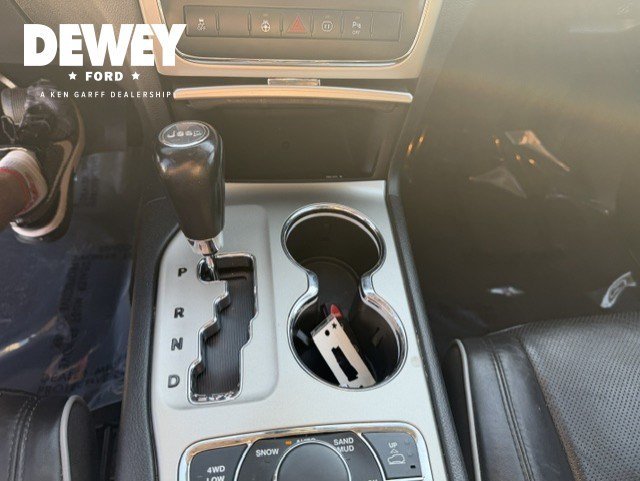 Used 2011 Mineral Gray Clearcoat Metallic Jeep Overland image 20