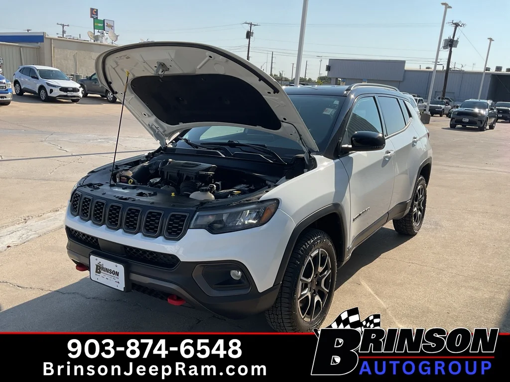 Used 2025 Bright White Clearcoat Jeep Trailhawk image 13