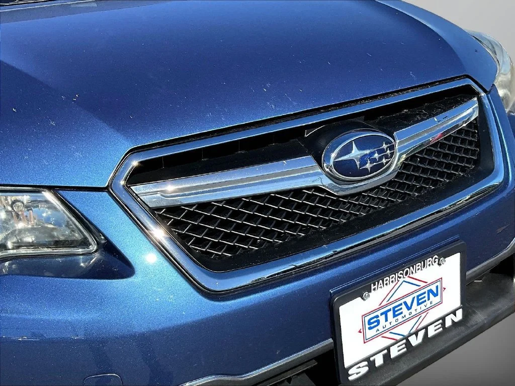 Used 2017 Blue Subaru 2.0i Limited image 33