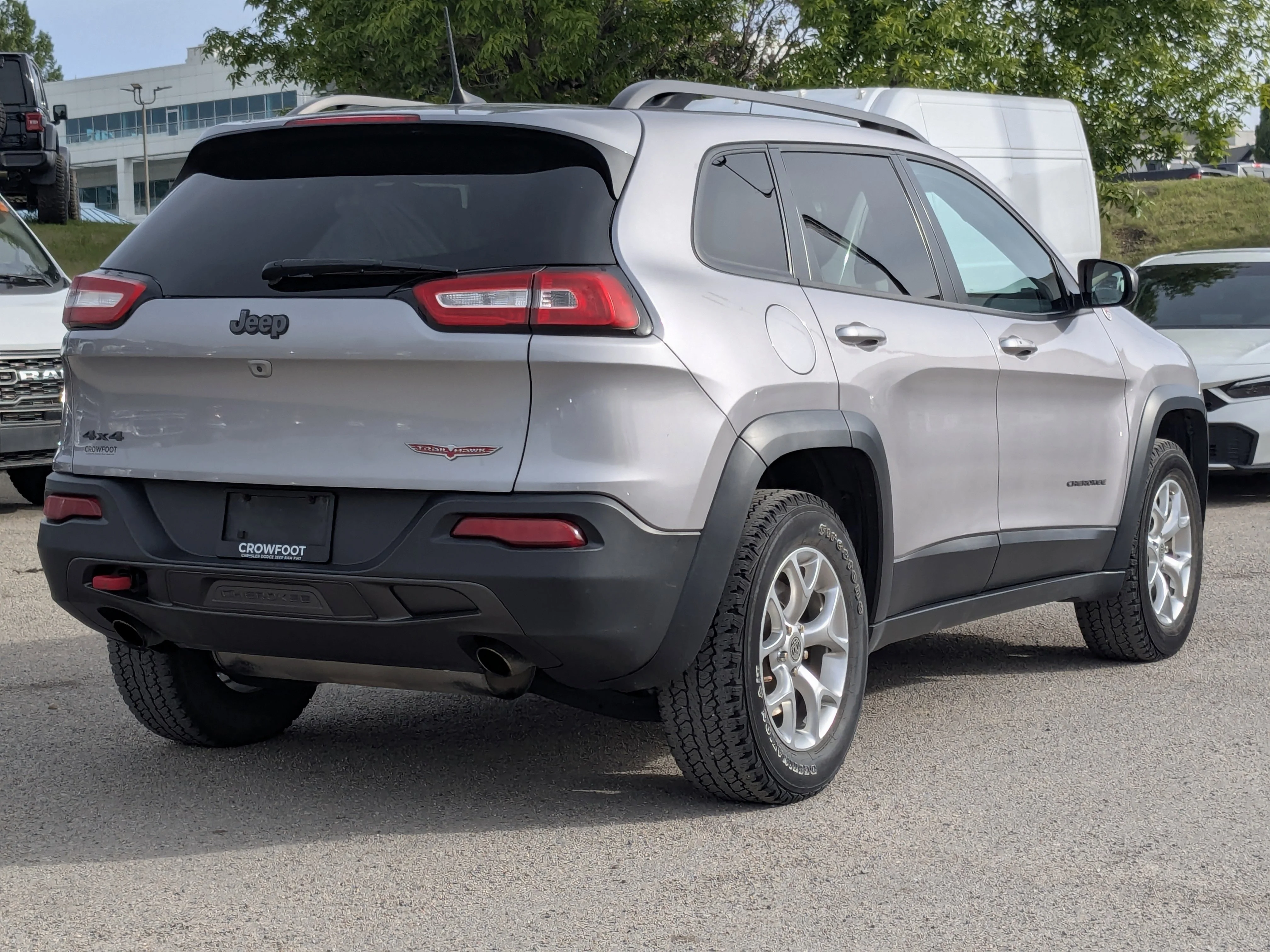 Used 2018 Grey Jeep Trailhawk - Cold Weather Pkg - Comfort Grp - Command View Sunroof - Napa Leather & More image 8