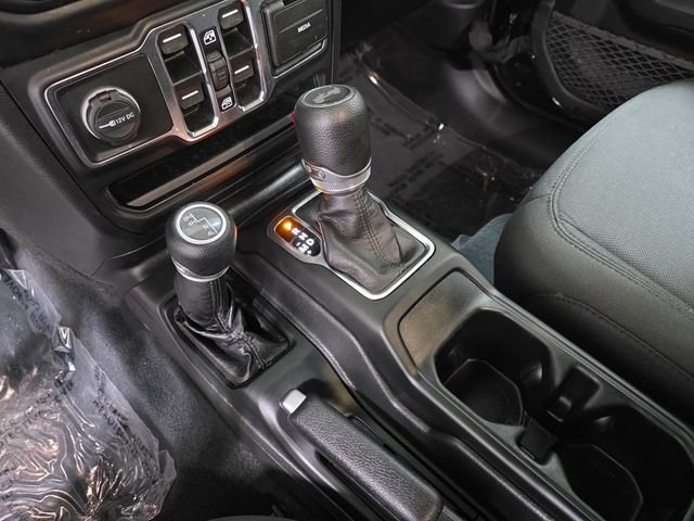 Used 2022 Black Clearcoat Jeep Unlimited Sport S image 25