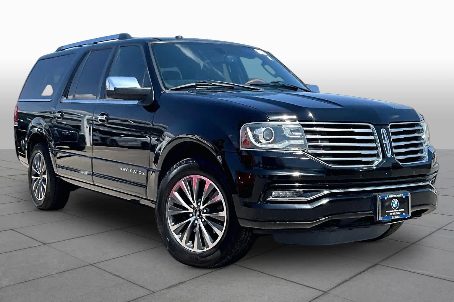 Used 2016 Black Velvet Lincoln Select image 2