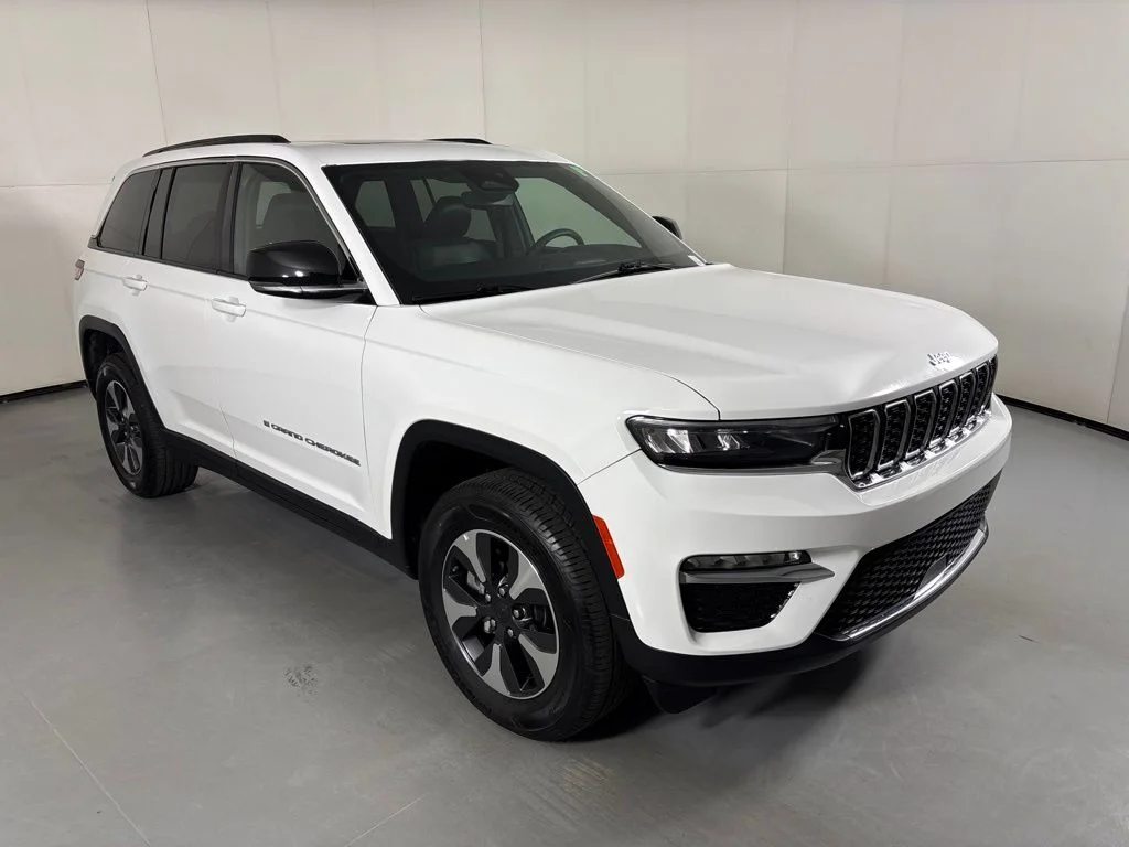 Used 2024 White Jeep 4xe image 2
