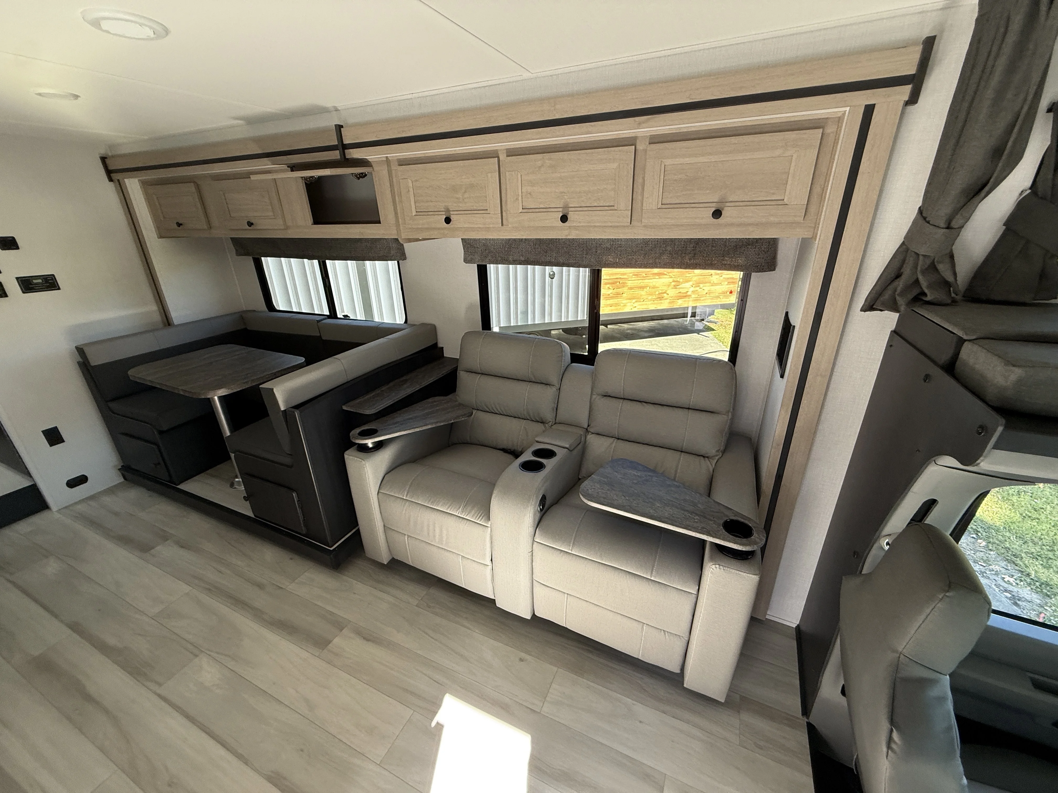 2026 Ford E-Series Cutaway Base - Photo 29