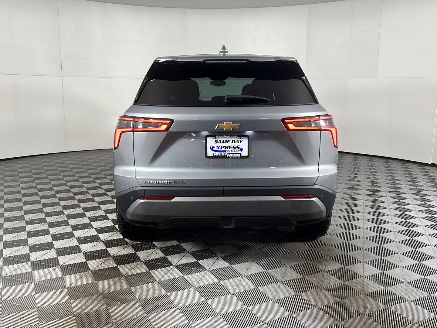 Used 2026 Sterling Gray Metallic Chevrolet AWD LT image 29