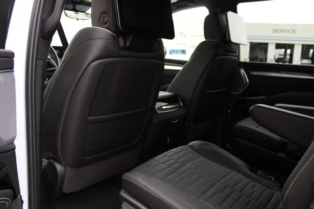 2026 Cadillac Escalade V-Series - Photo 30