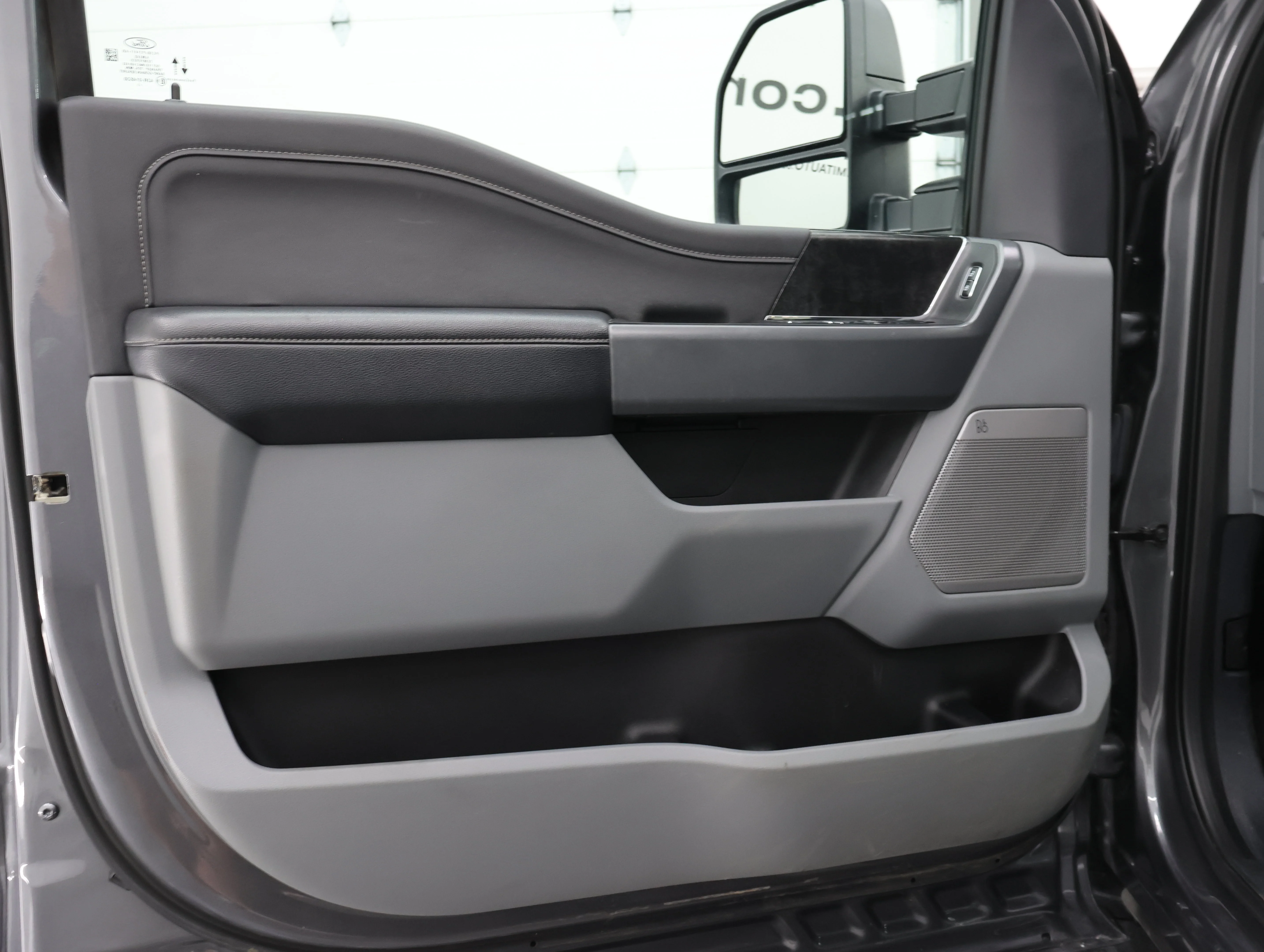 Used 2023 Carbonized Gray Metallic Ford XLT image 43