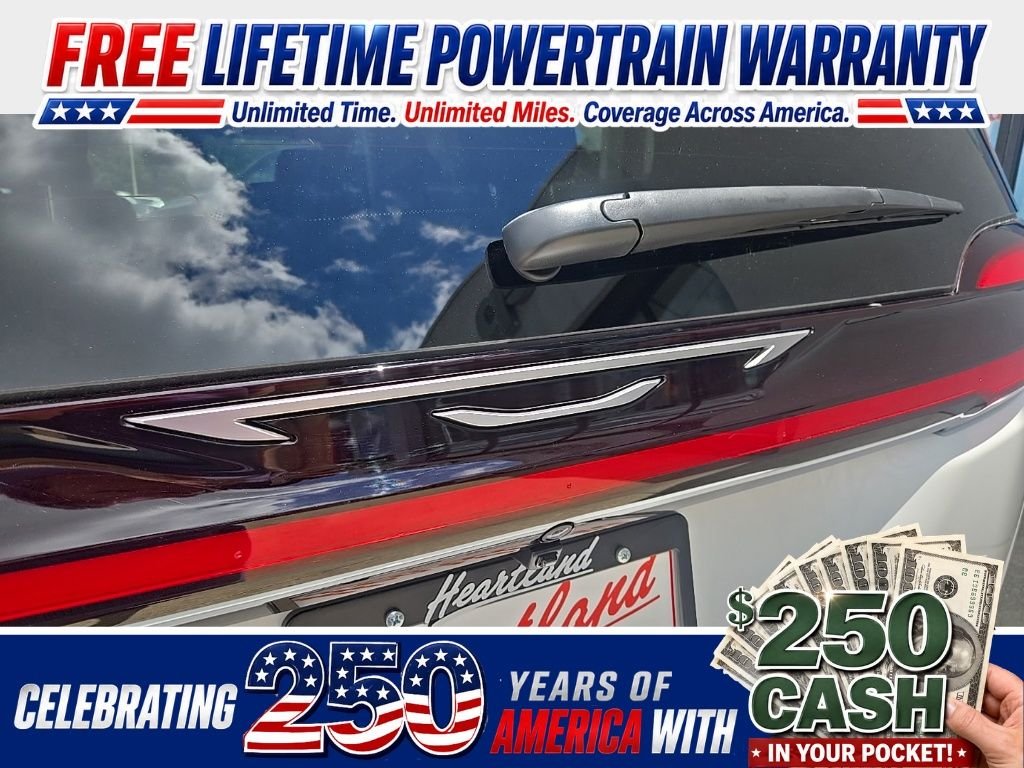 New 2027 Bright White Clear-Coat Exterior Paint Chrysler Select image 20