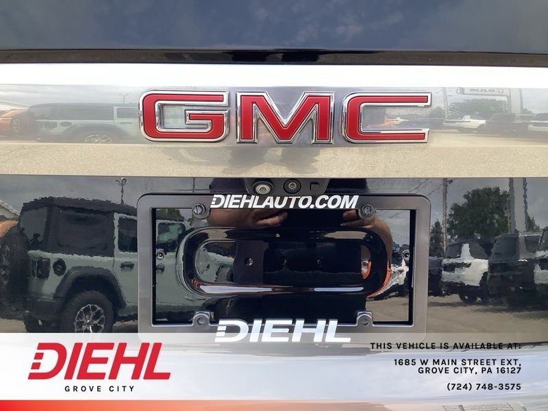 Used 2022 Black GMC Denali image 12