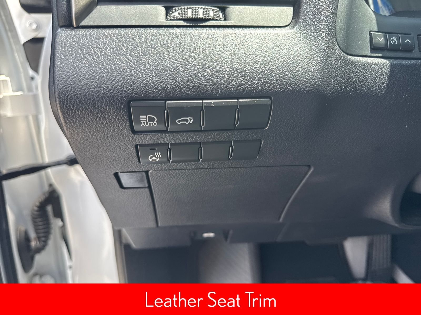 Used 2019 White Lexus 350 image 24