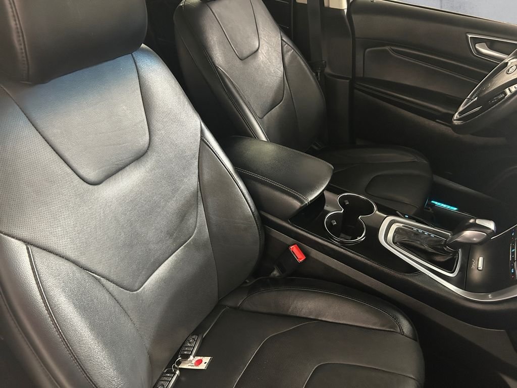 Used 2018 Silver Ford Titanium image 14